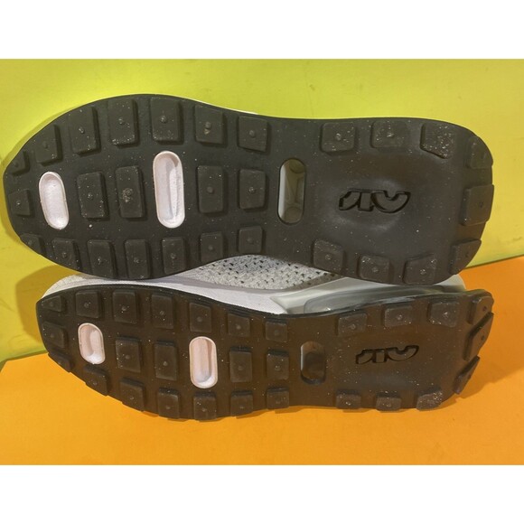 Nike Air Max Flyknit Racer White ‘Pure Platinum’ Womens Size 6 DM9073-100 - Picture 7 of 7